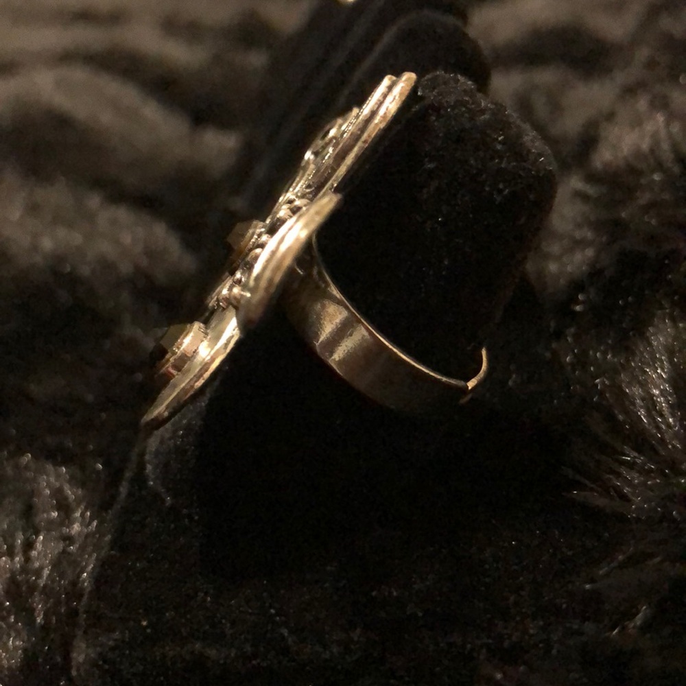 Fun Flower Ring. - Picture 2 of 5